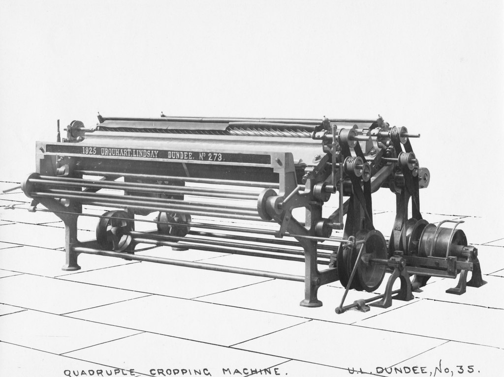 Textile Machinery - Photograph of Cropping Machine DUNIH 2005.8.34