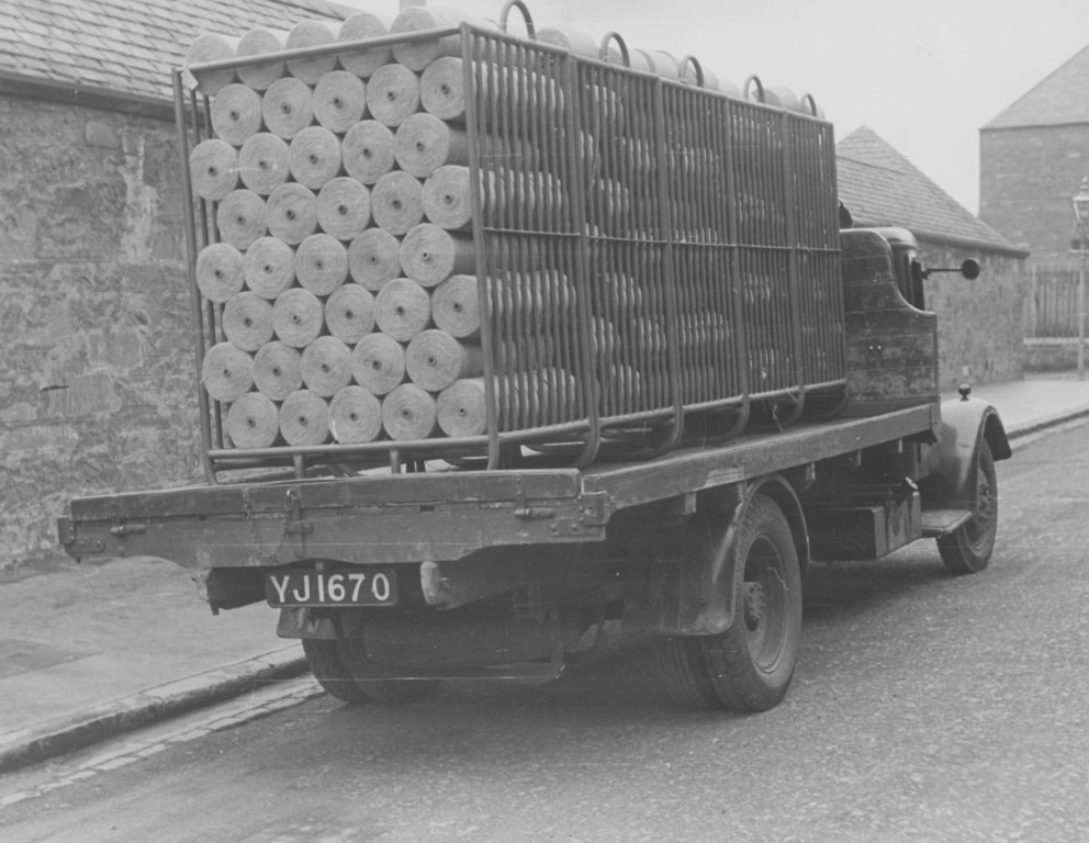 Jute spools on a lorry DUNIH 2008.88.9
