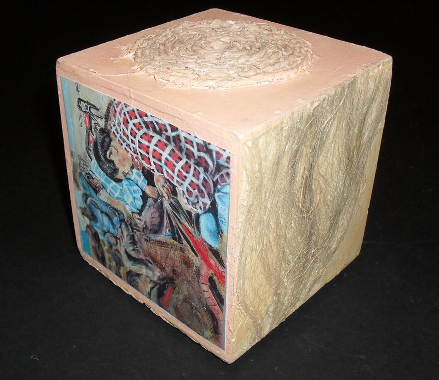 Cube, painted pink with attached jute fibres and twine DUNIH 2011.1.51