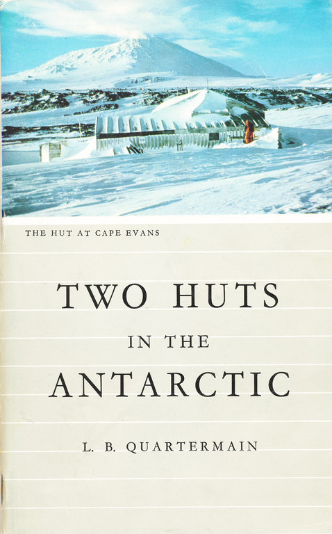 Two huts in the Antarctic DUNIH 26