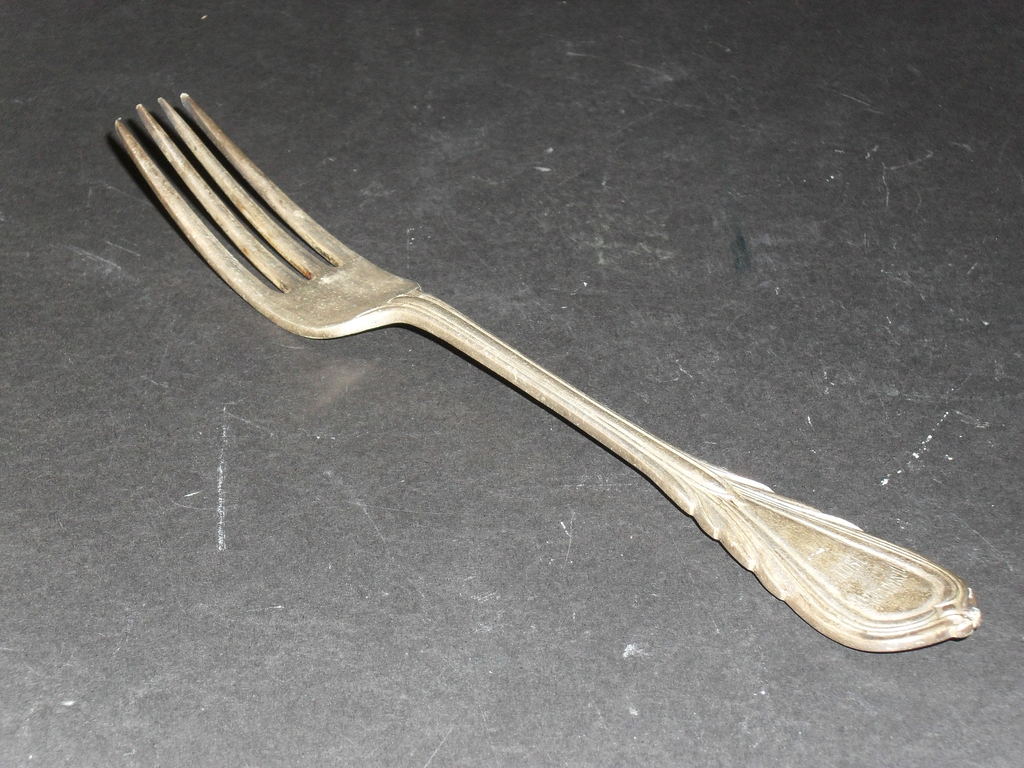 Dinner fork used on board the Discovery Expedition DUNIH 275.2