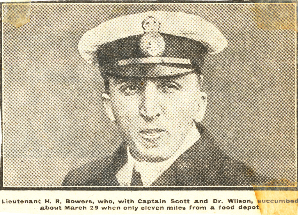 Lieutenant H.R. Bowers. DUNIH 278.4