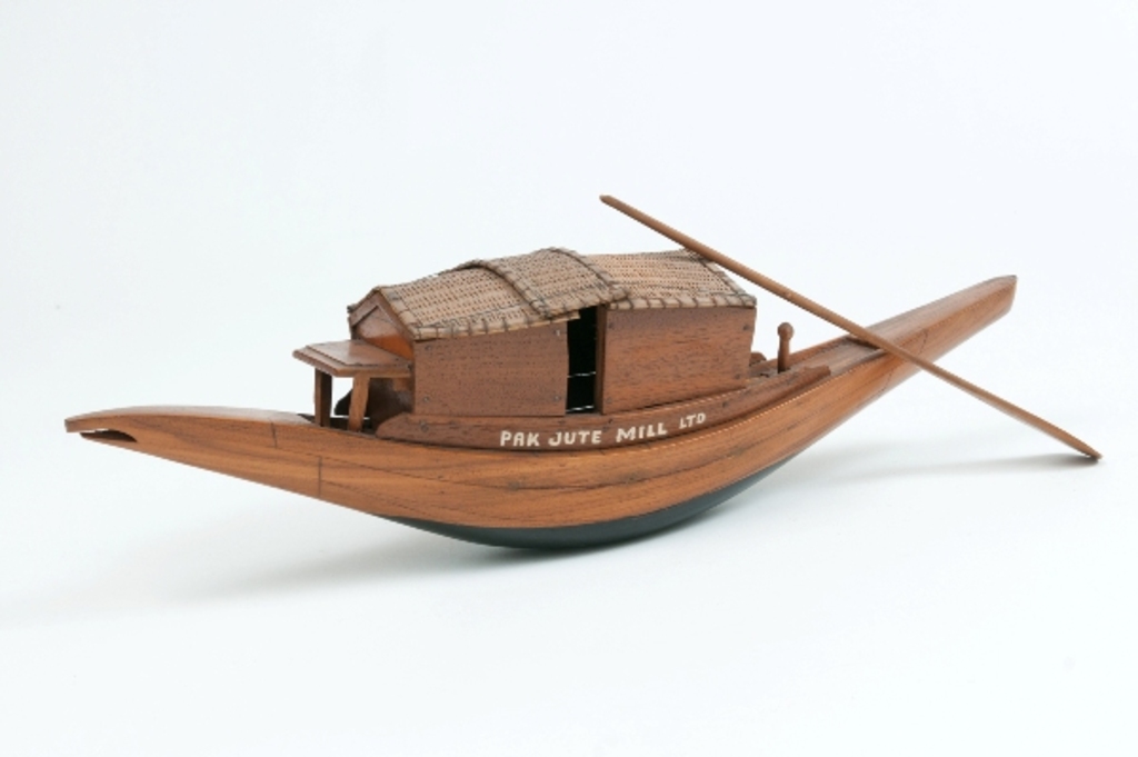 Model of Pak Jute Mill Ltd Jute Boat and Oar DUNIH 305