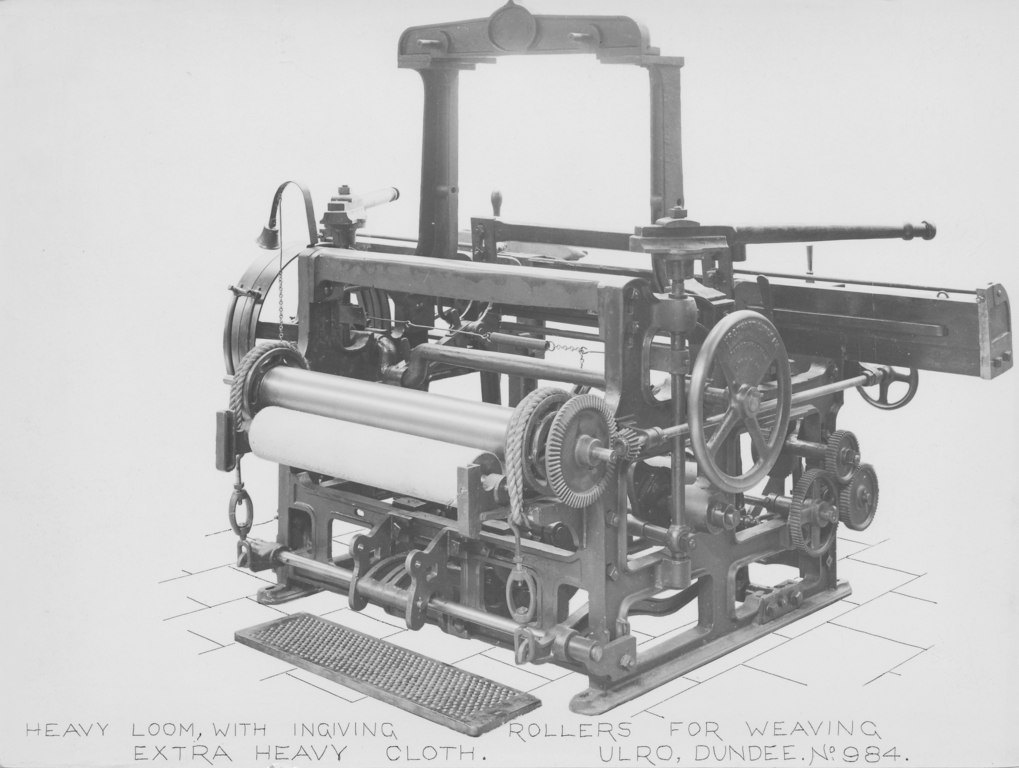 ULRO -Heavy loom for weaving extra heavy cloth DUNIH 394.89