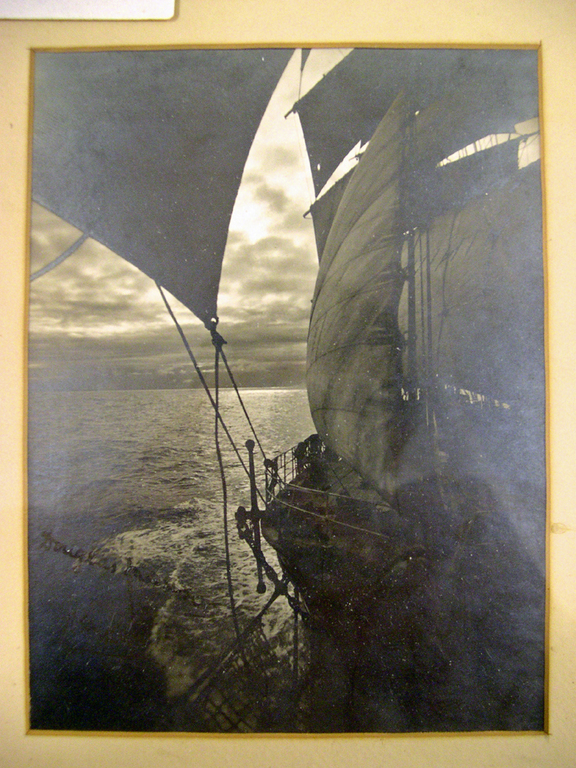 Discovery under sail at dusk, Banzare ROY.2