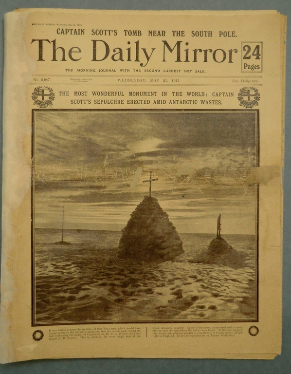 Commemorative Daily Mirror re. deaths of polar party K.4