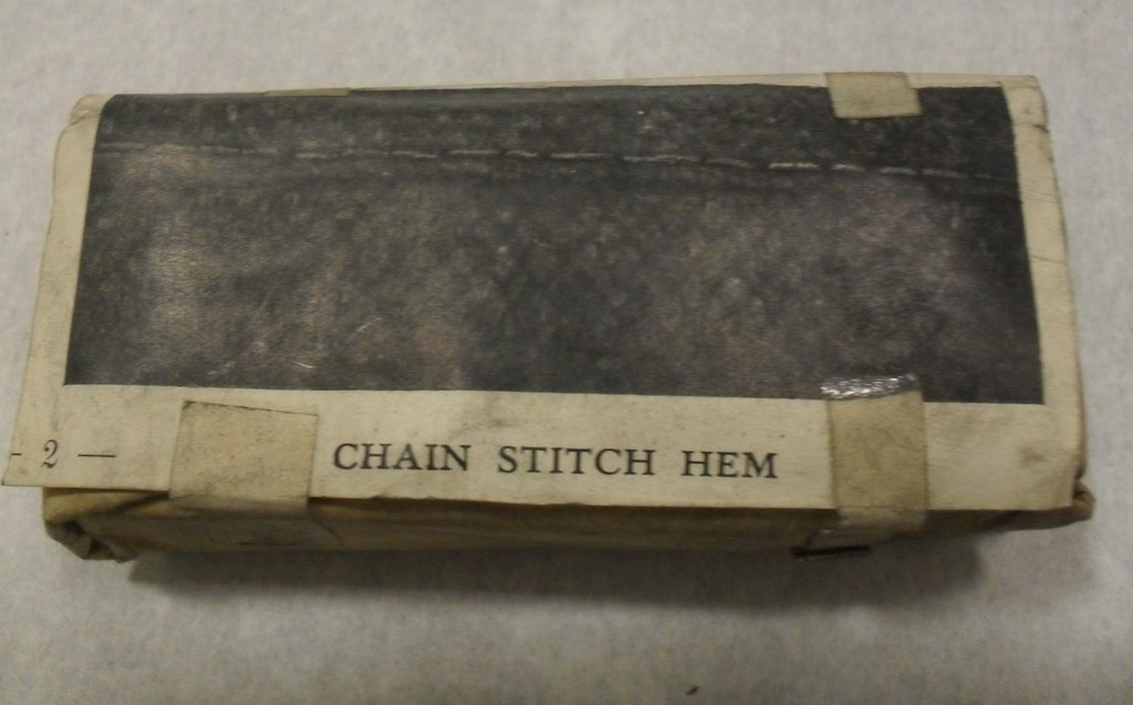 Wrapped printing block of chain stitch hem DUNIH 284.97