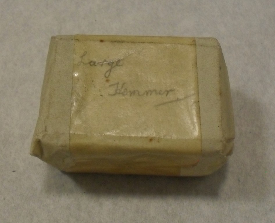 Small wrapped printing block of large hemmer DUNIH 284.131