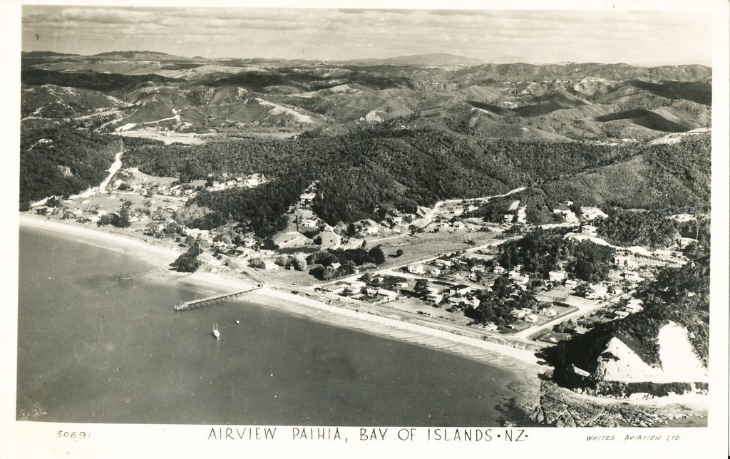 Black and White Postcard of Airview Paihia, Bay of Islands DUNIH 2016.6.13
