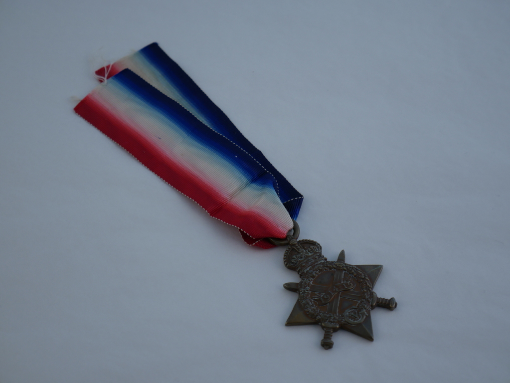 1914-1915 Star Medal presented to Frank Plumley DUNIH 2016.30.12