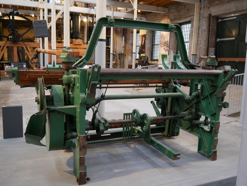 46 Loom with Ecco Shuttle Loader DUNIH 2015.27