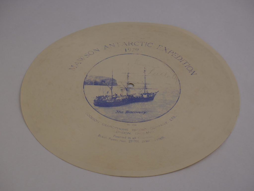 Gramophone Record from 1929 BANZARE expedition DUNIH 2015.7