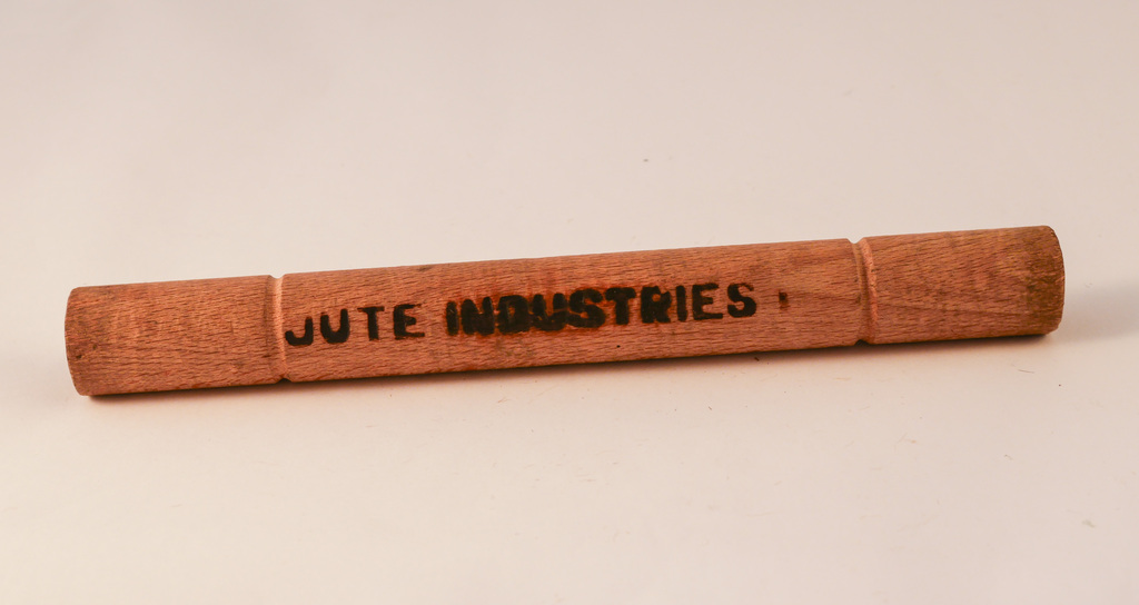Spool marked 'Jute Industries' DUNIH 2014.12.19