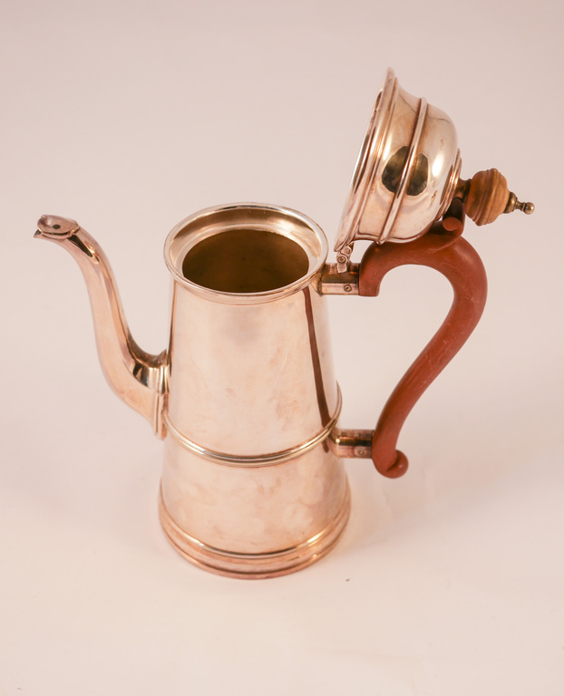 Silver plated coffee pot DUNIH 2011.36.1