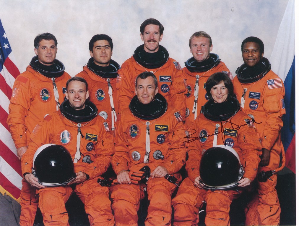 Photograph of the Crew of Space Shuttle Mission STS-89 DUNIH 2018.7.1