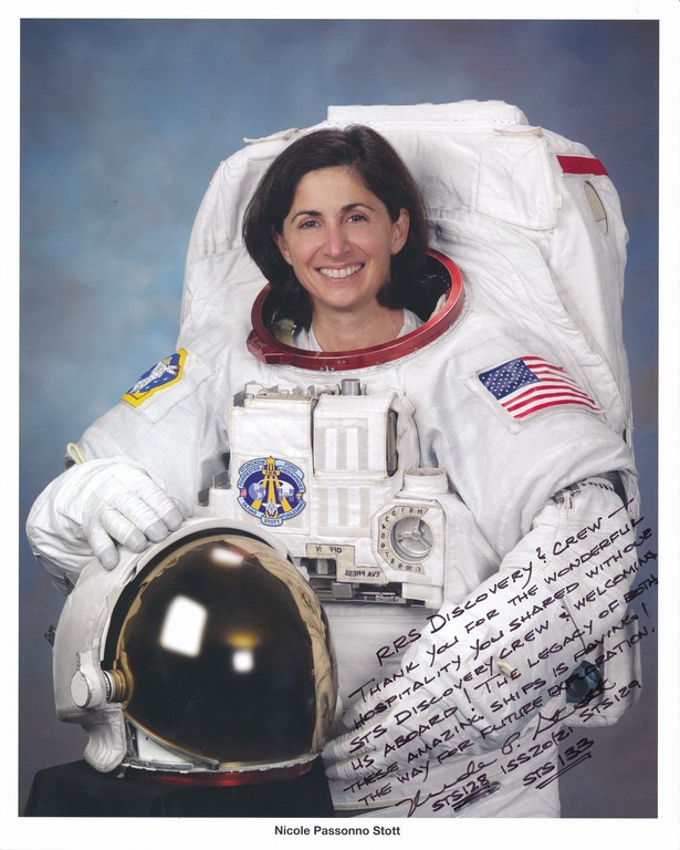 Signed photograph of NASA astronaut Nicole Passonno Stott DUNIH 2018.7.4