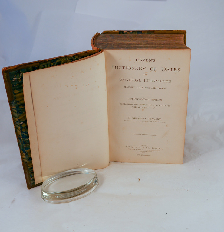 &#39;Haydn&#39;s Dictionary of Dates&#39; - Book part of Discovery 1901-1904 library DUNIH 2018.24.16
