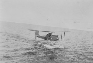 Image of Gipsy Moth seaplane VH-ULD taking off DUNIH 1.434