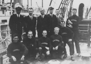 Image of Officers and crew of RRS Discovery during BANZARE DUNIH 1.500