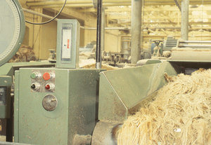 Image of Close-up of carding machine DUNIH 2006.1.75.45