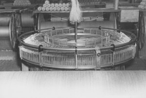 Image of Circular looms at Manhattan Works DUNIH 2007.61.16