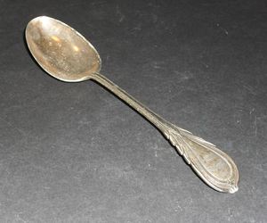 Image of Table spoon used on board the Discovery Expedition DUNIH 275.1
