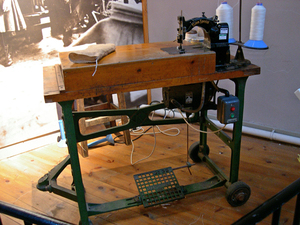 Image of 1900 AA "Union Special" Sacksewing Machine DUNIH 316