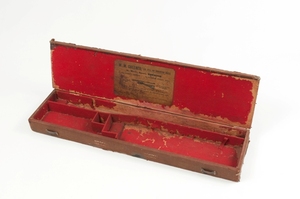 Image of Case for Capt. Scott's rifle DUNIH 36.2