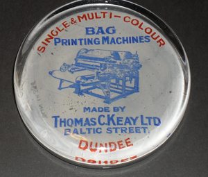 Image of TC Keay paperweight DUNIH 386