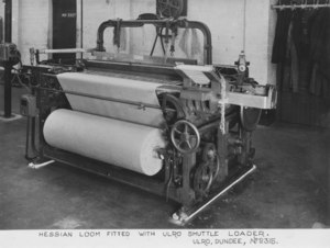 Image of ULRO - Hessian loom fitted with ULRO shuttle loader DUNIH 394.56