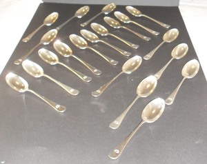 Image of 20 Large Serving Spoons relating to BANZARE DUNIH 516.11