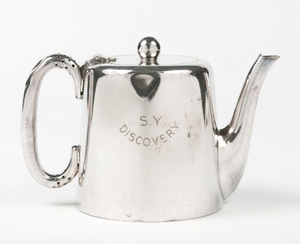 Image of Teapot engraved &#39;S.Y Discovery&#39;, related to Banzare DUNIH 516.4