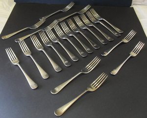 Image of 20 Dinner Forks related to BANZARE DUNIH 516.9