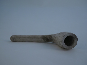 Image of Clay Pipe belonging to Frank Plumley DUNIH 2016.30.28