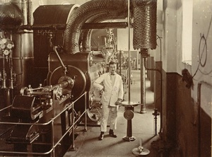 Image of Steam machinery in Indian Mill photograph DUNIH 2015.3.2