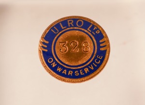 Image of World War One War Service Badge DUNIH 2014.27