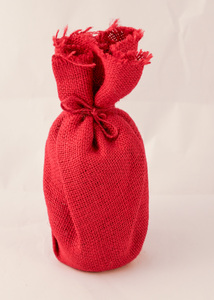 Image of Gift wrapped red jute twine DUNIH 2012.11.15